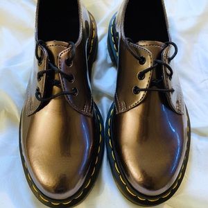 SOLDNWT Doc Martens 1461 Pewter Oxfords Size 5